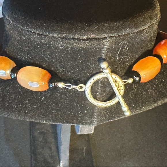 2Pc Semi-Precious Carnelian & Onyx Necklace & Earring set. - Picture 2 of 3